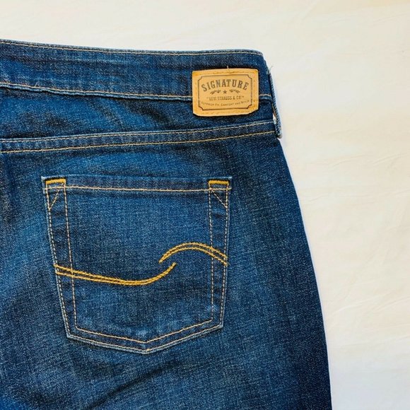 Levi's Signature Mid Rise Boot Cut Jeans Women 12 S/C (36x29.5) Stretch Dark NEW - Picture 7 of 12